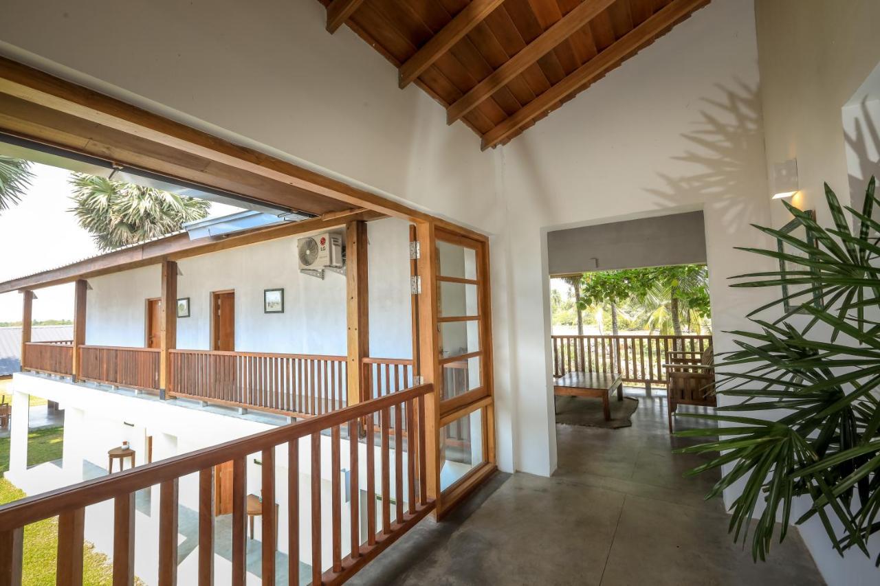 Kayjay Palms Hotell Passikudah Exteriör bild