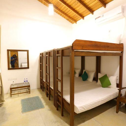 Kayjay Palms Hotell Passikudah Exteriör bild