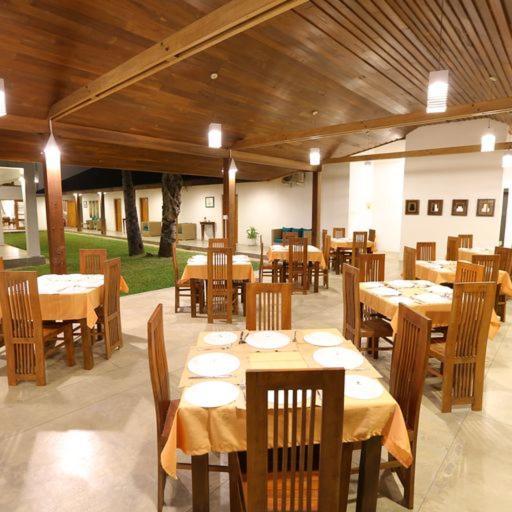 Kayjay Palms Hotell Passikudah Exteriör bild